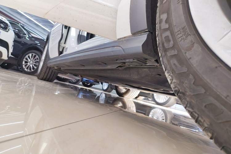 Used Audi A6 2015 3.0T allroad quattro Right Side Sill