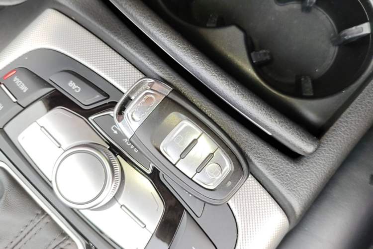 Used Audi A6 2015 3.0T allroad quattro Vehicle Key