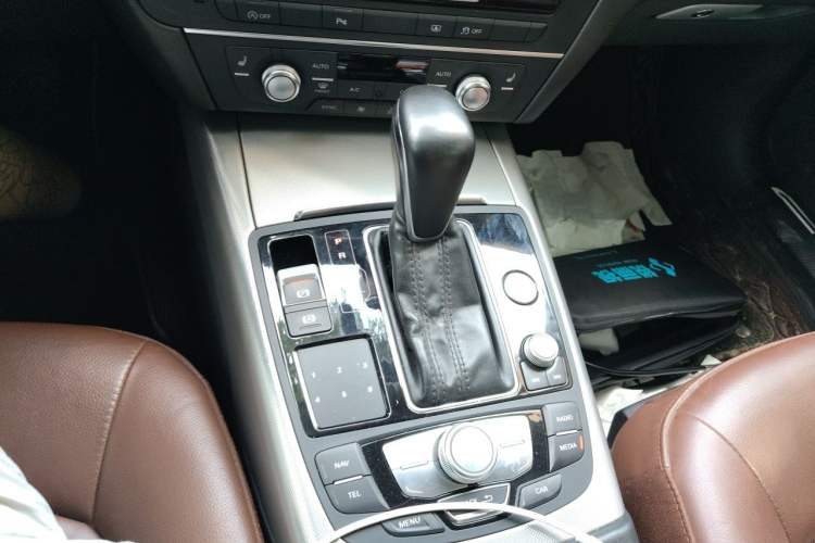 Used Audi A6  Gear Lever
