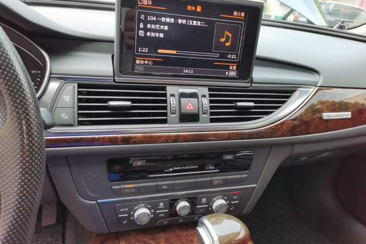Used Audi A6 2017 Avant 35 TFSI Fashion Model Audio And AC Panel
