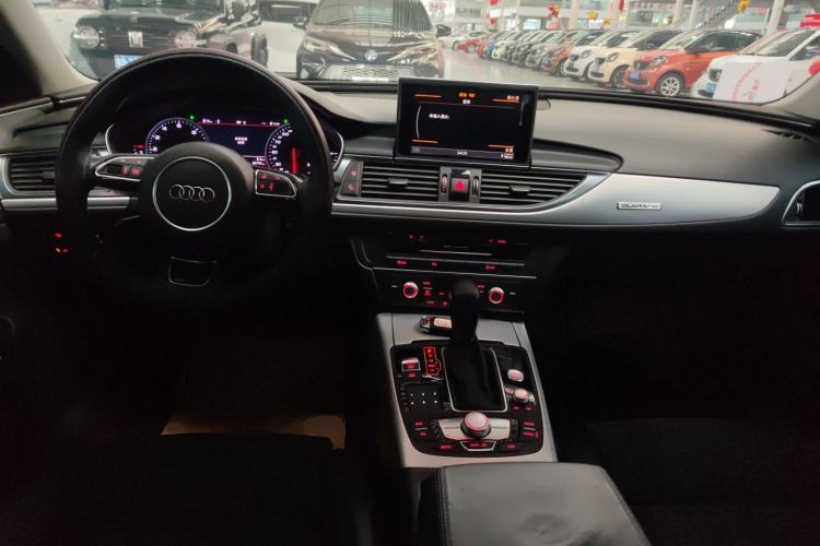Used Audi A6 2017 Avant 40 TFSI Sport Edition Center Console
