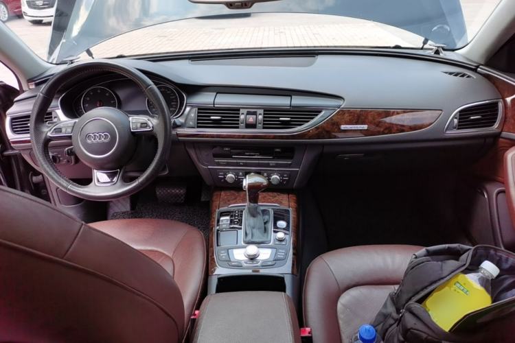 Used Audi A6 2017 Avant 35 TFSI Fashion Model Center Console