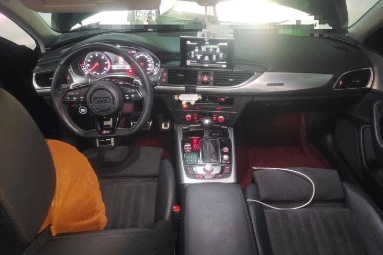 Used Audi A6 2017 Avant 40 TFSI Sport Edition Center Console