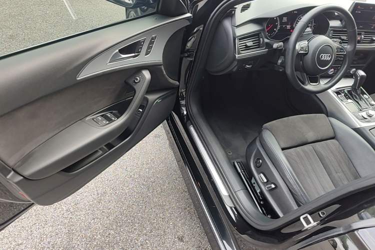 Used Audi A6 2017 Avant 40 TFSI Sport Edition Driver Seat