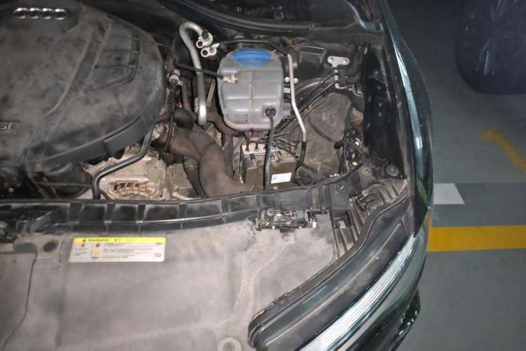 Used Audi A6 2017 Avant 40 TFSI Sport Edition Engine Bay Left