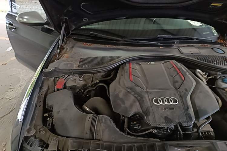 Used Audi A6 2017 Avant 35 TFSI Fashion Model Engine Bay Right