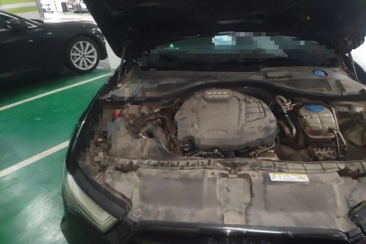 Used Audi A6 2017 Avant 40 TFSI Sport Edition Engine Bay Right
