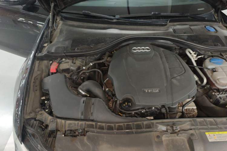 Used Audi A6 2017 Avant 40 TFSI Sport Edition Engine Bay Right
