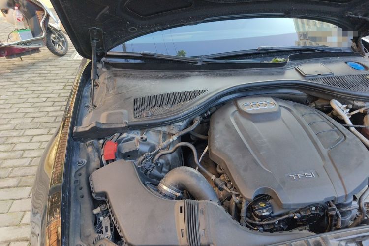 Used Audi A6 2017 Avant 40 TFSI Sport Edition Engine Bay Right
