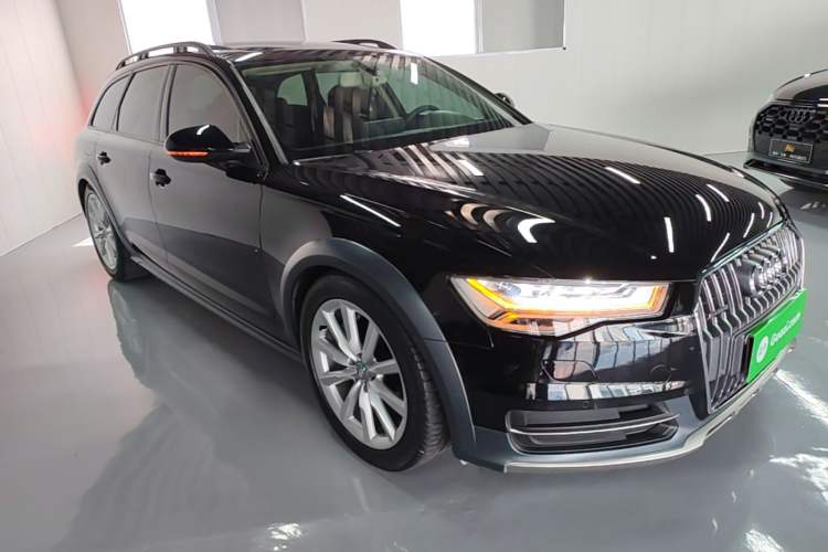 Used Audi A6 2017 3.0T allroad quattro Front Right 45 Deg