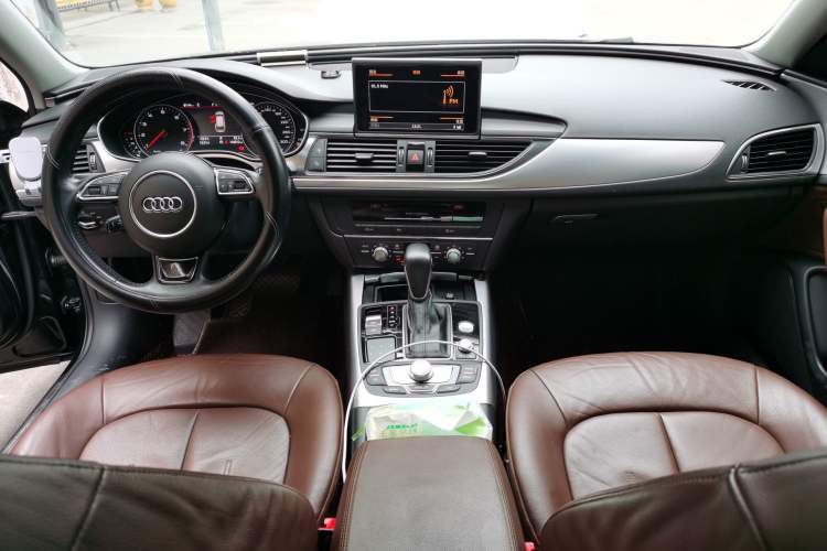 Used Audi A6 2017 Avant 35 TFSI Fashion Model Interior 2