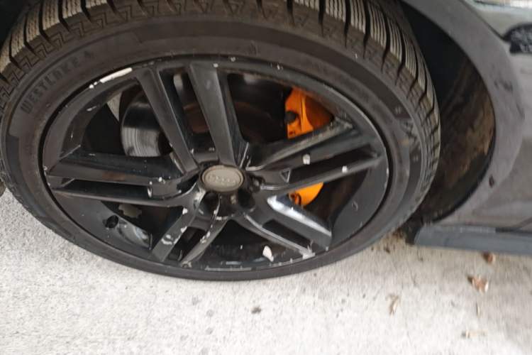 Used Audi A6 2017 Avant 40 TFSI Sport Edition Left Front Wheel Hub