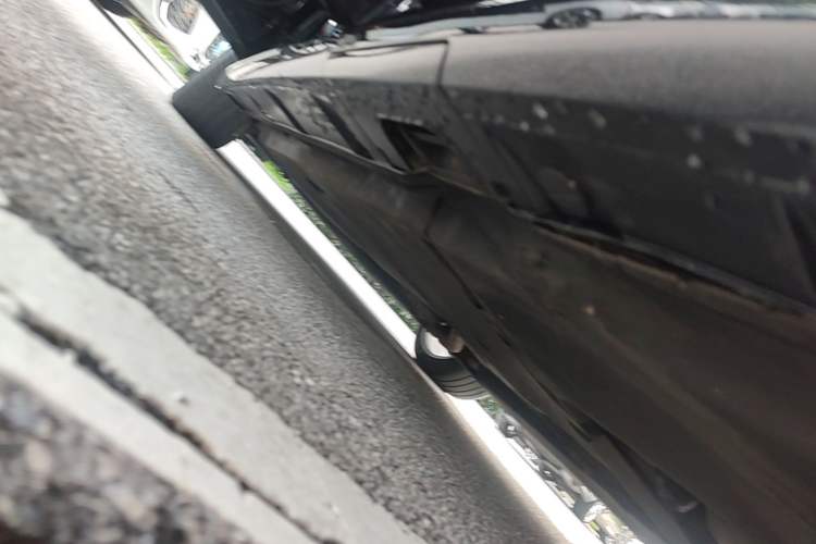 Used Audi A6 2017 Avant 40 TFSI Sport Edition Left Side Sill