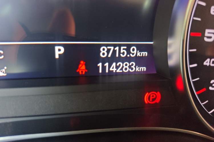 Used Audi A6 2017 Avant 40 TFSI Sport Edition Odometer Close Up