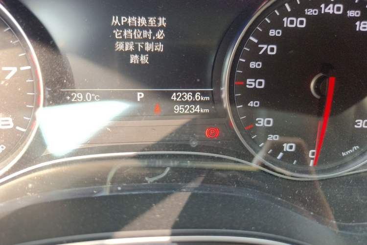 Used Audi A6 2017 Avant 40 TFSI Sport Edition Odometer Close Up