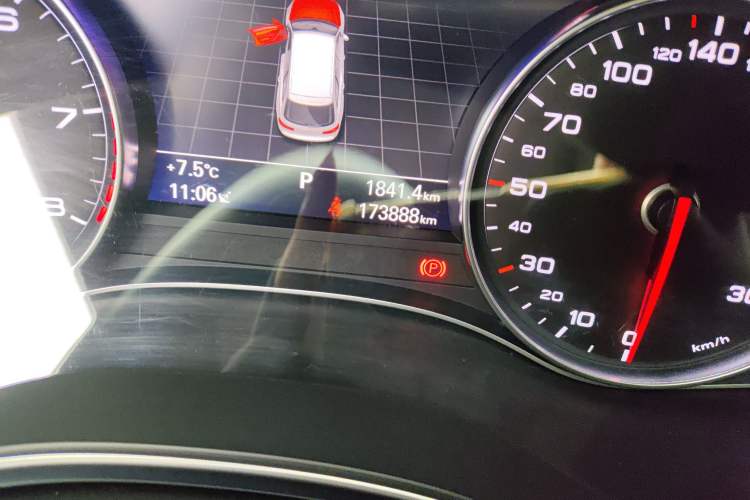 Used Audi A6 2017 Avant 40 TFSI Sport Edition Odometer Close Up