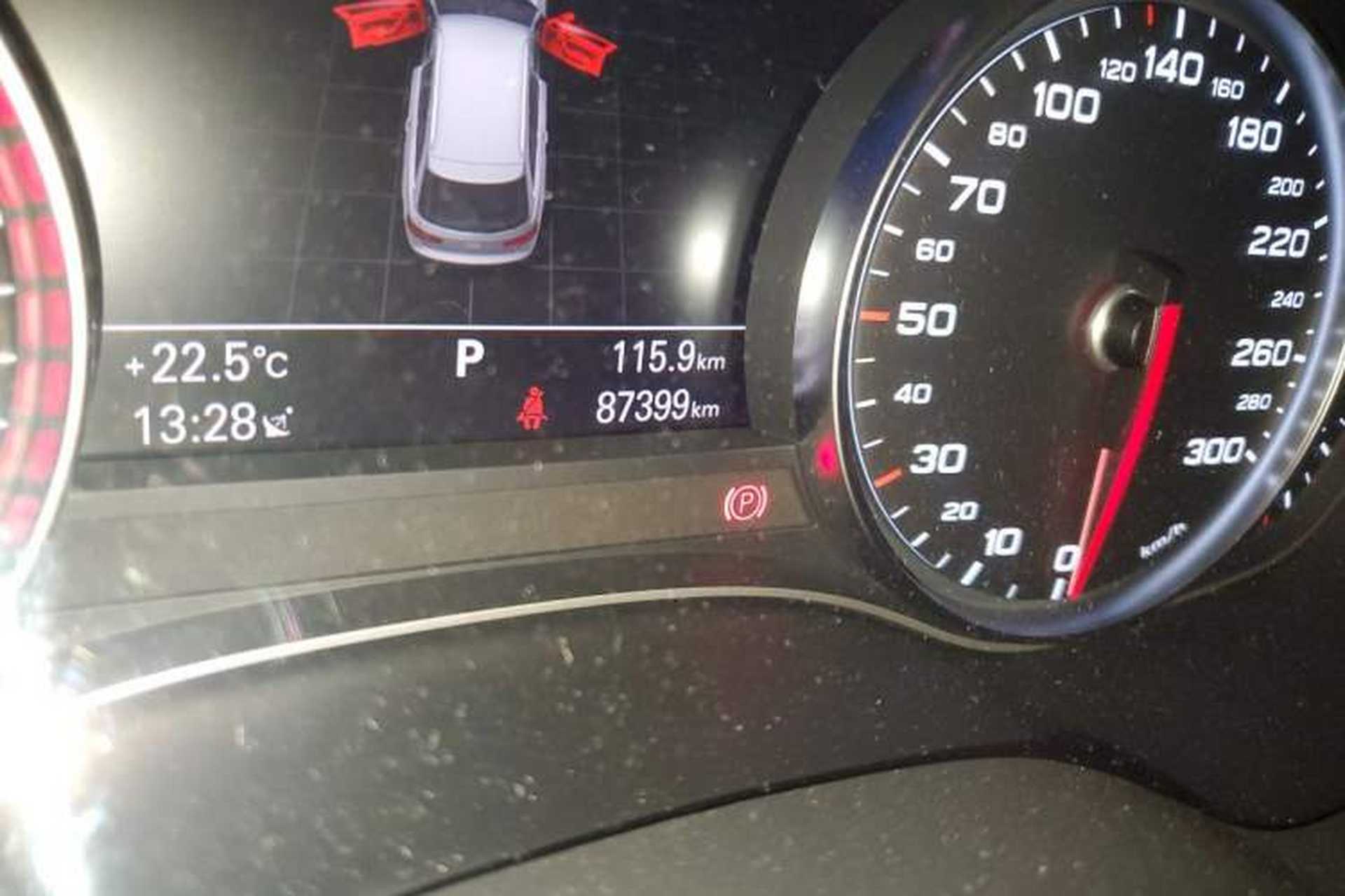 Used Audi A6 2017 3.0T allroad quattro Odometer Close Up