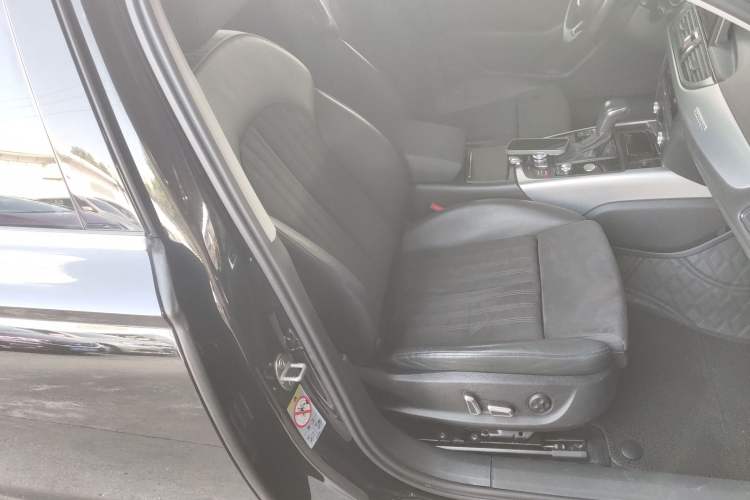 Used Audi A6 2017 Avant 40 TFSI Sport Edition Right Front Seat