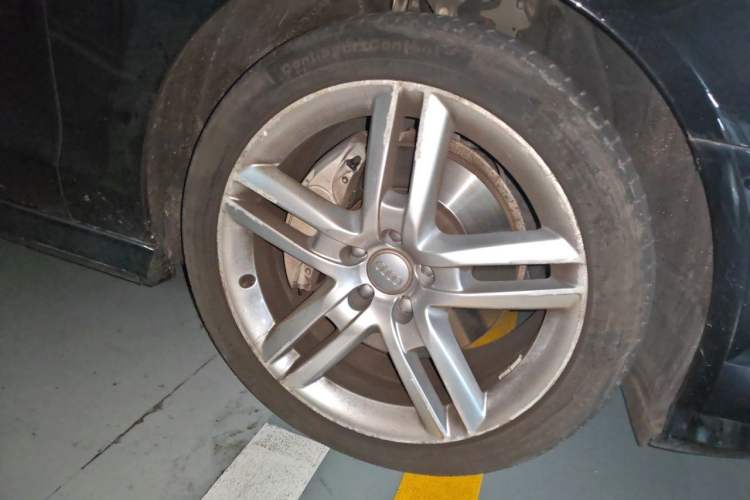 Used Audi A6 2017 Avant 40 TFSI Sport Edition Right Front Wheel Hub