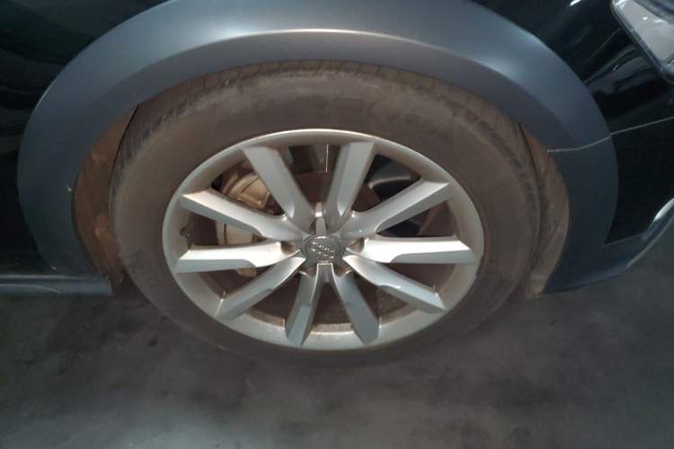 Used Audi A6 2017 3.0T allroad quattro Right Front Wheel Hub