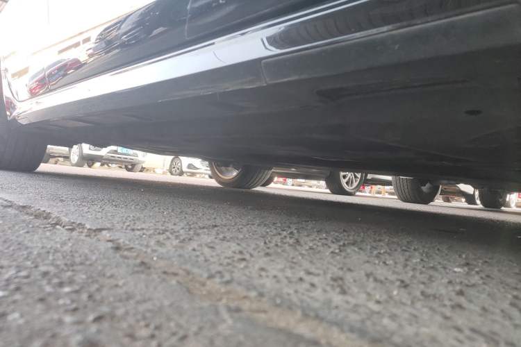 Used Audi A6 2017 Avant 40 TFSI Sport Edition Right Side Sill