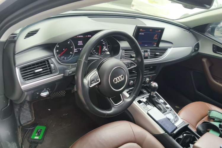 Used Audi A6 2017 Avant 35 TFSI Fashion Model Steering Wheel