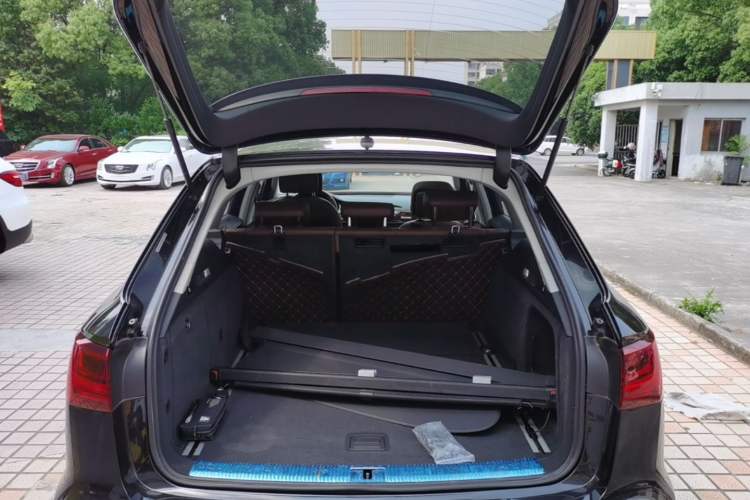 Used Audi A6 2017 Avant 35 TFSI Fashion Model Trunk