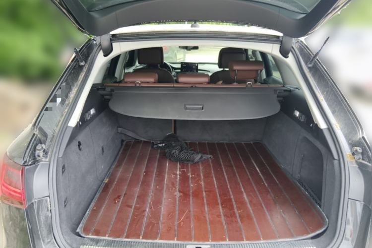 Used Audi A6 2017 Avant 35 TFSI Fashion Model Trunk