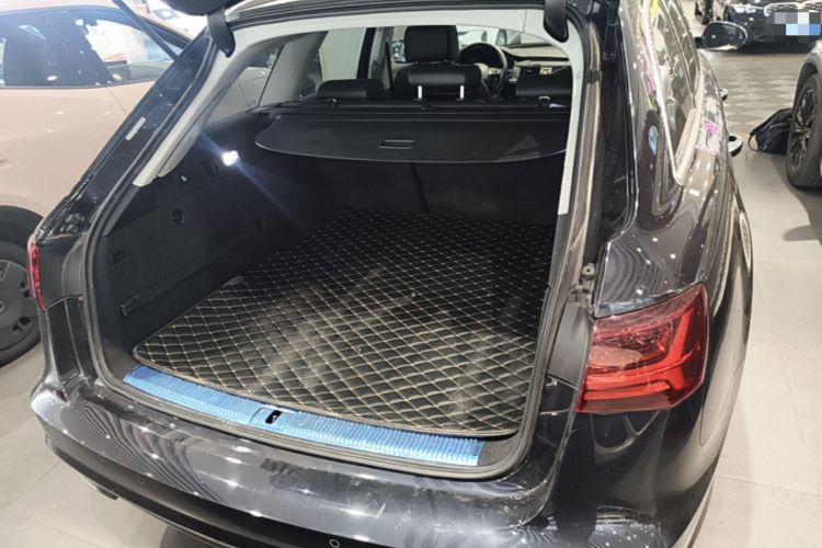 Used Audi A6 2017 Avant 40 TFSI Sport Edition Trunk