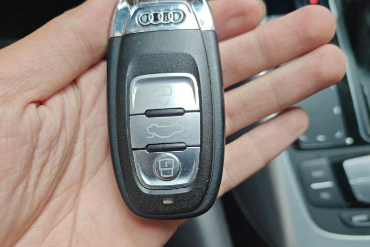 Used Audi A6 2017 Avant 40 TFSI Sport Edition Vehicle Key