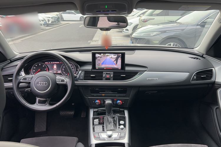 Used Audi A6 2017 Avant 40 TFSI Sport Edition Center Console