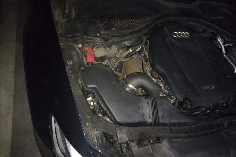 Used Audi A6 2017 Avant 40 TFSI Sport Edition Engine Bay Right