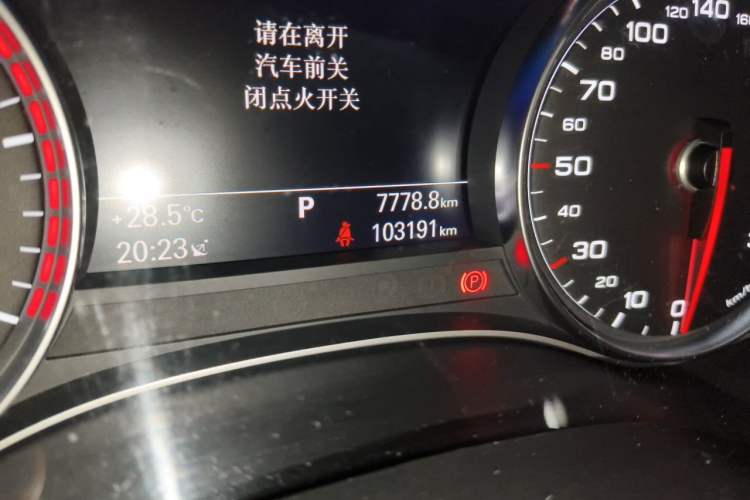 Used Audi A6 2017 3.0T allroad quattro Odometer Close Up