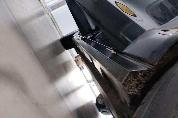 Used Audi A6 2017 Avant 40 TFSI Sport Edition Right Side Sill