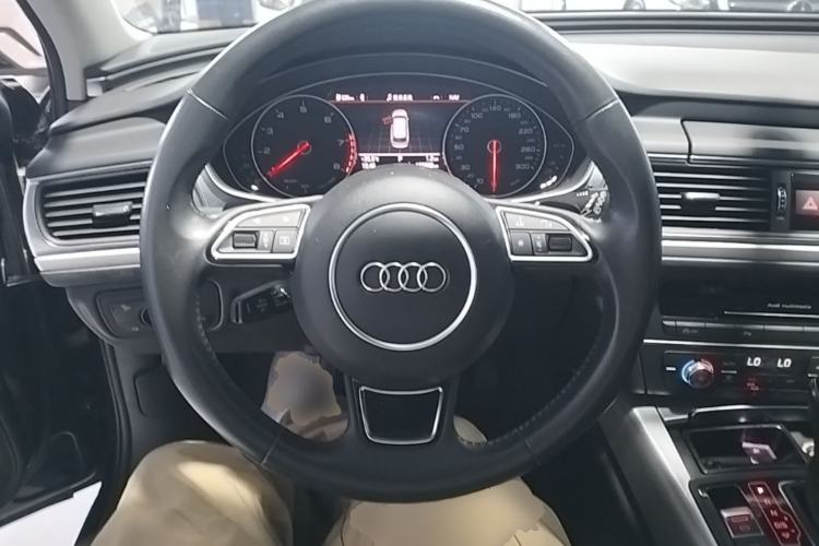 Used Audi A6 2017 Avant 40 TFSI Sport Edition Steering Wheel