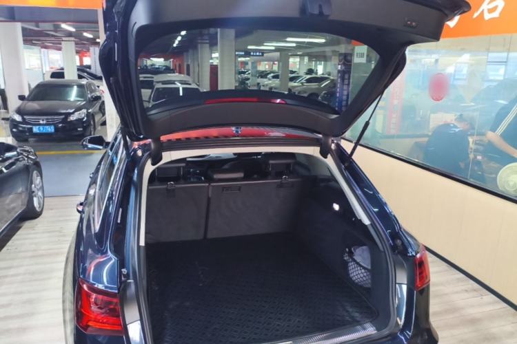 Used Audi A6 2017 Avant 40 TFSI Sport Edition Trunk