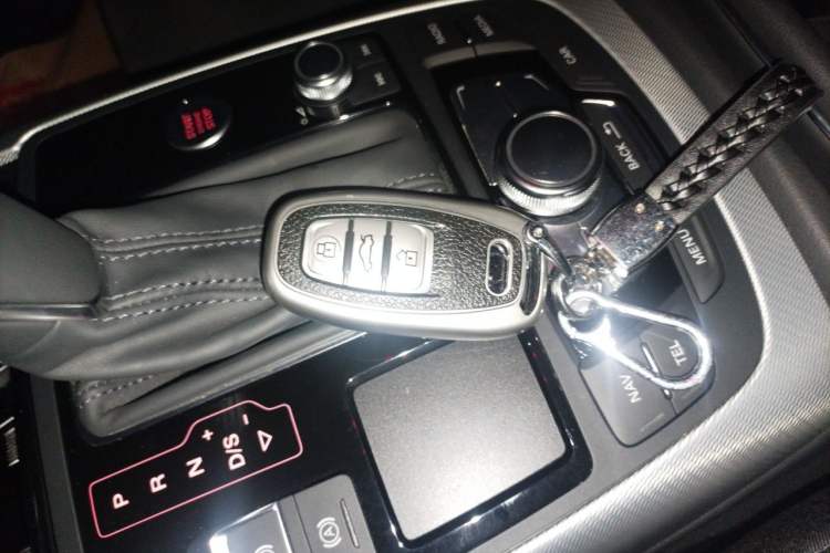 Used Audi A6 2017 Avant 40 TFSI Sport Edition Vehicle Key