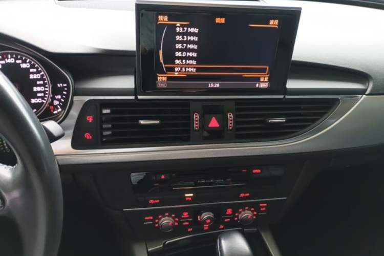 Used Audi A6 2017 Avant 35 TFSI Fashion Model Audio And AC Panel