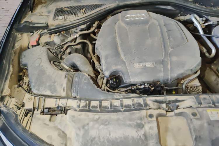 Used Audi A6 2017 Avant 35 TFSI Fashion Model Engine Bay Right