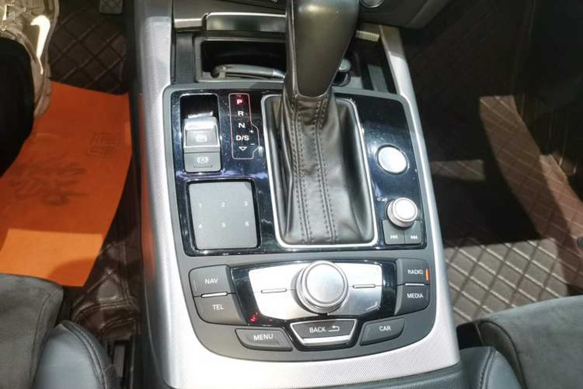 Used Audi A6 2017 Avant 40 TFSI Sport Edition Gear Lever