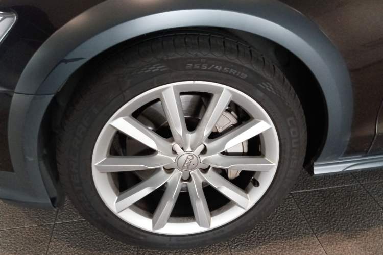 Used Audi A6 2017 3.0T allroad quattro Left Front Wheel Hub