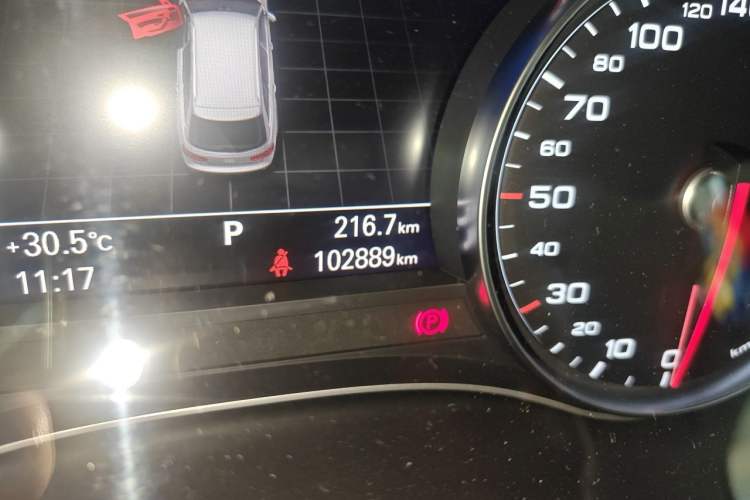 Used Audi A6 2017 3.0T allroad quattro Odometer Close Up