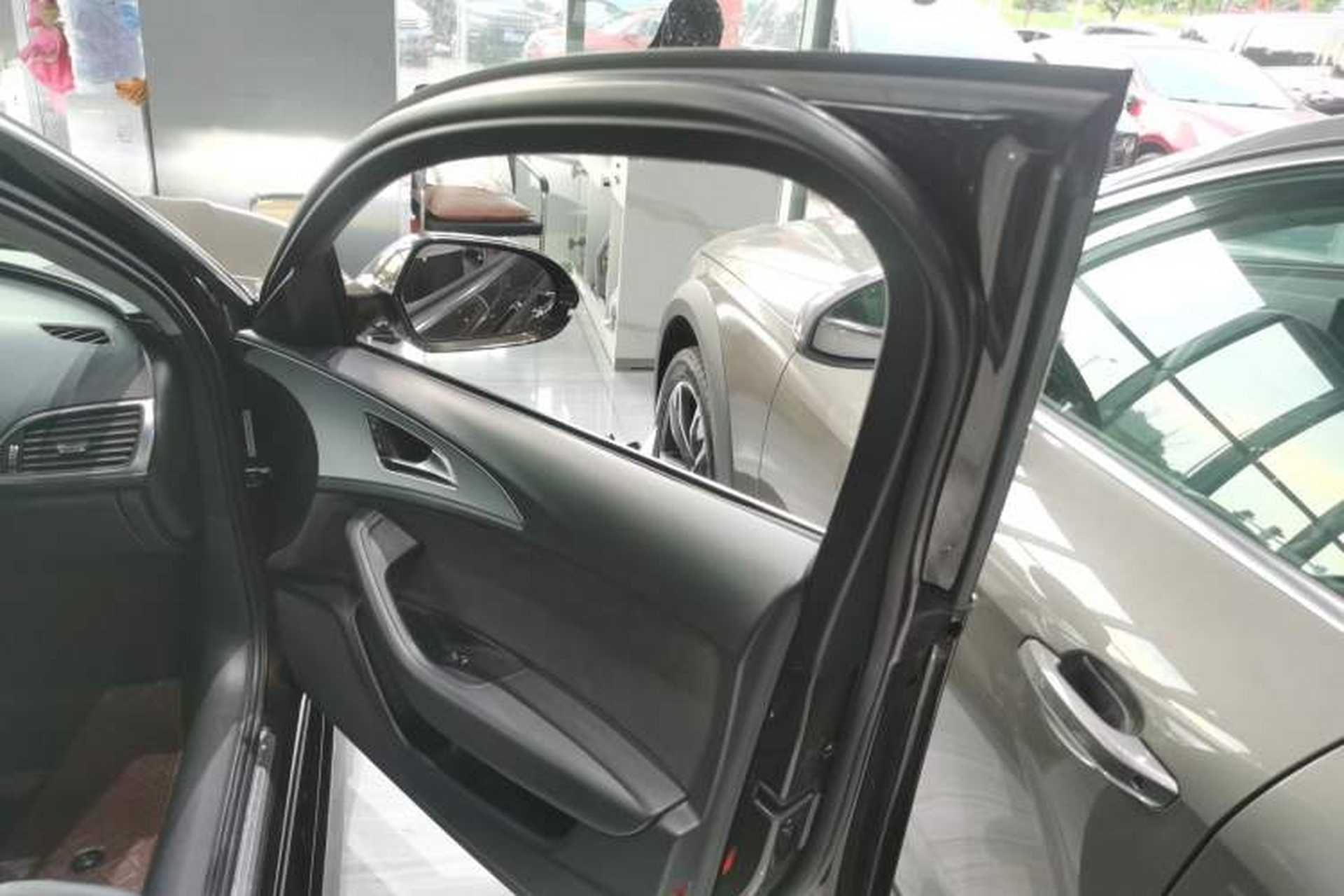 Used Audi A6 2017 Avant 40 TFSI Sport Edition Right Front Door Interior