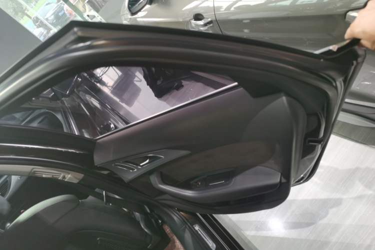 Used Audi A6 2017 Avant 40 TFSI Sport Edition Right Rear Door Interior