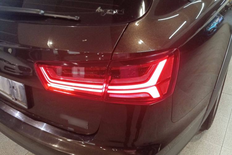 Used Audi A6 2017 3.0T allroad quattro Right Rear Taillight