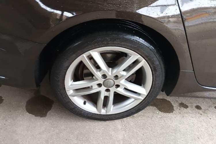 Used Audi A6 2017 Avant 35 TFSI Fashion Model Right Rear Wheel Hub