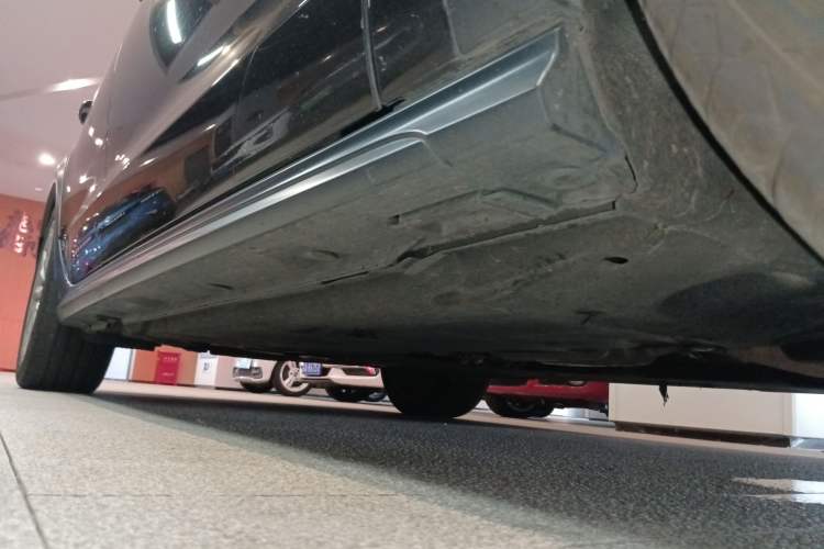 Used Audi A6 2017 3.0T allroad quattro Right Side Sill