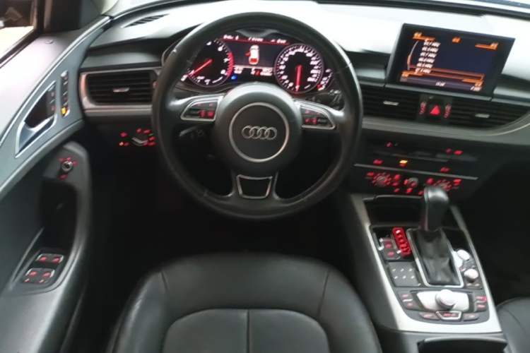 Used Audi A6 2017 Avant 35 TFSI Fashion Model Steering Wheel