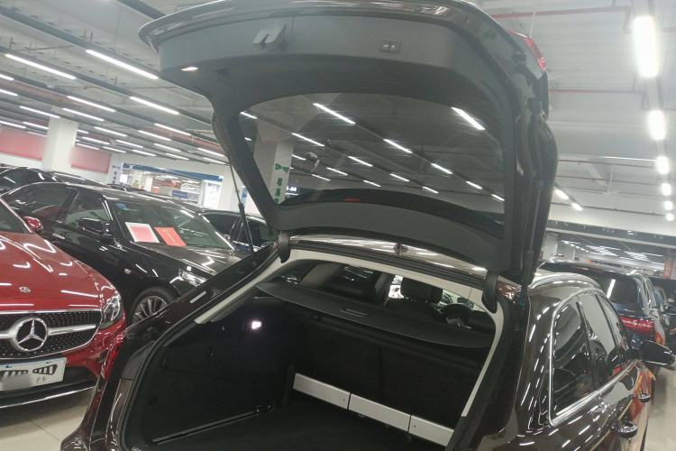 Used Audi A6 2017 Avant 40 TFSI Sport Edition Trunk