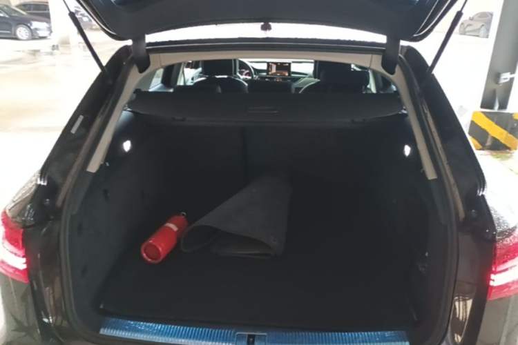 Used Audi A6 2017 Avant 35 TFSI Fashion Model Trunk